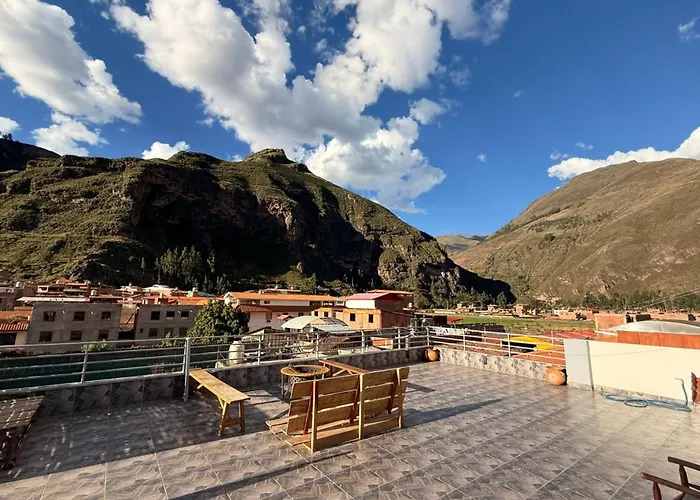 Apartment 2br Mins From Square With Terrace Casitas